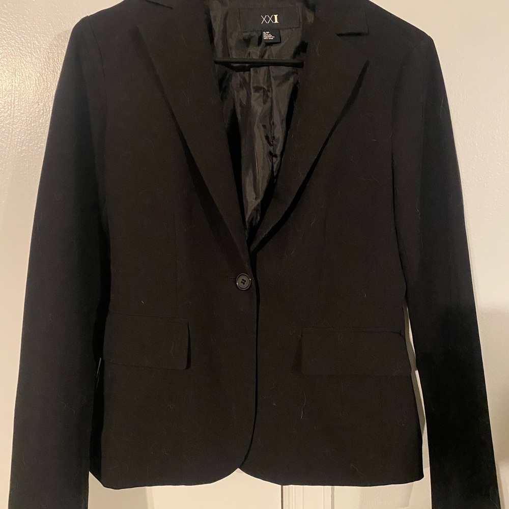 Forever 21 Classic Black Blazer